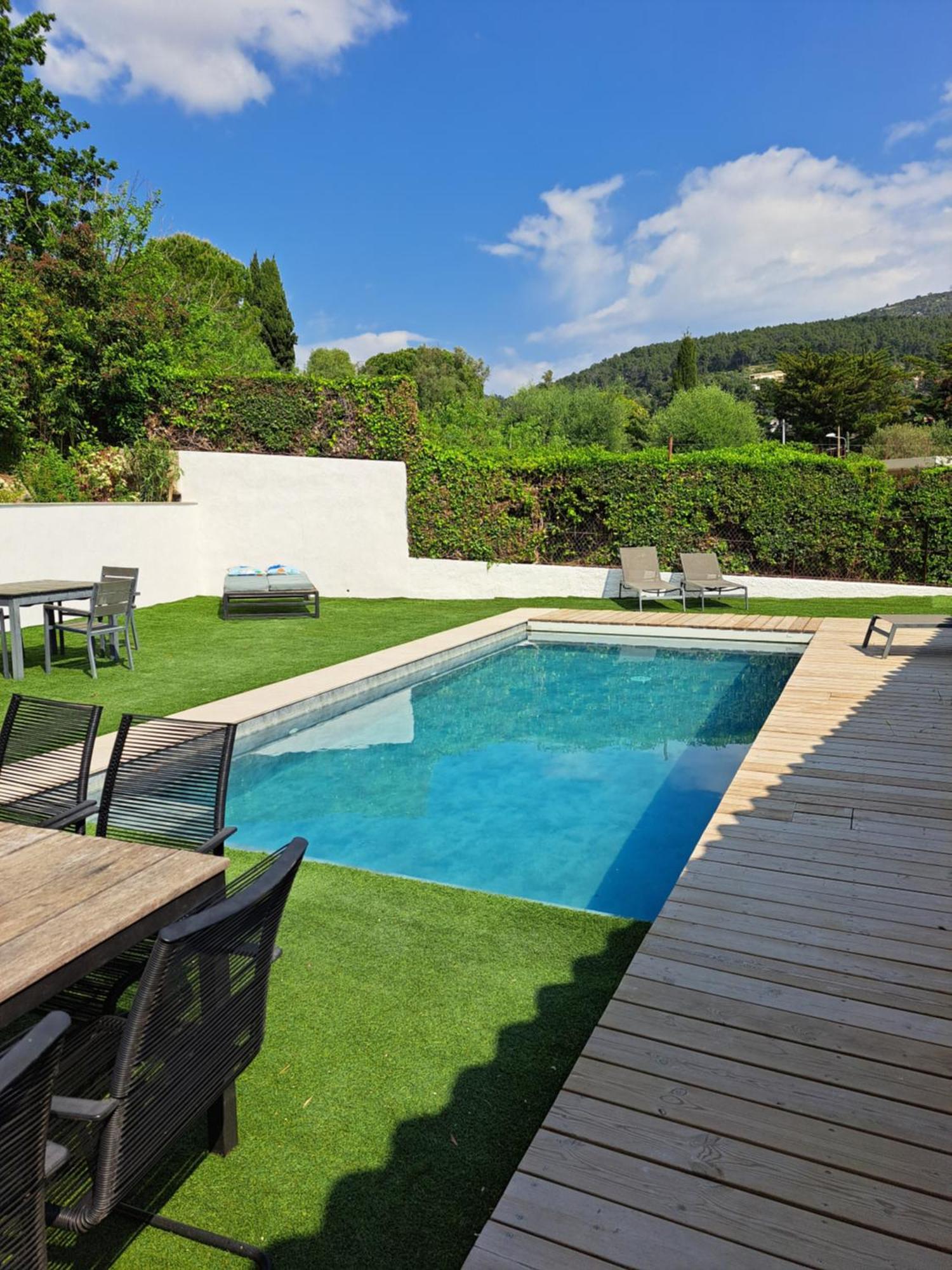 Villapapyrustoulon Villa